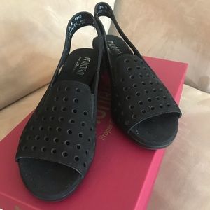 Inunro Mickee black 1-1/4” heel 8.5 M